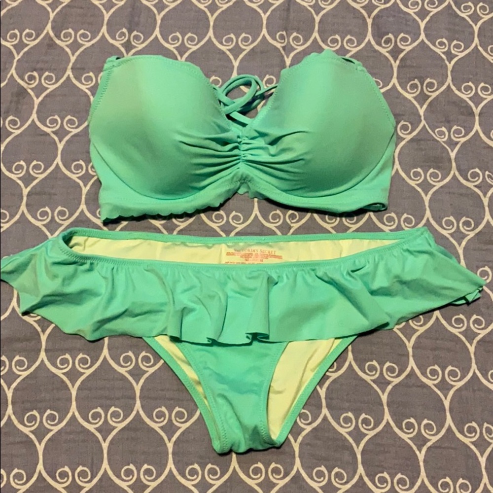 Teal Victoria’s Secret Bikini 👙